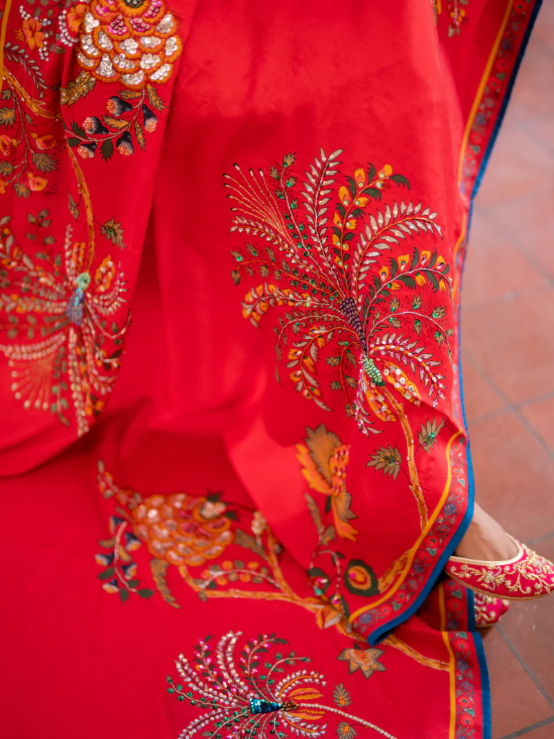Surkh Salam - Dupatta