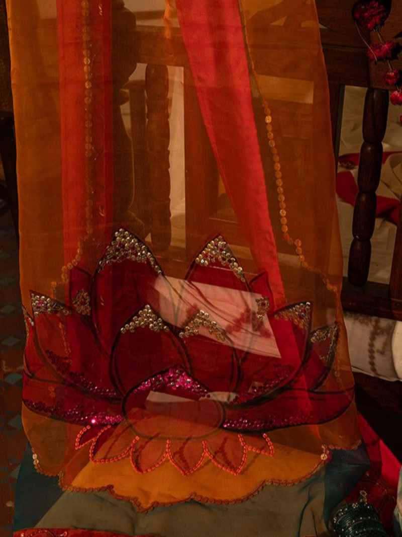 Nilofer - Dupatta