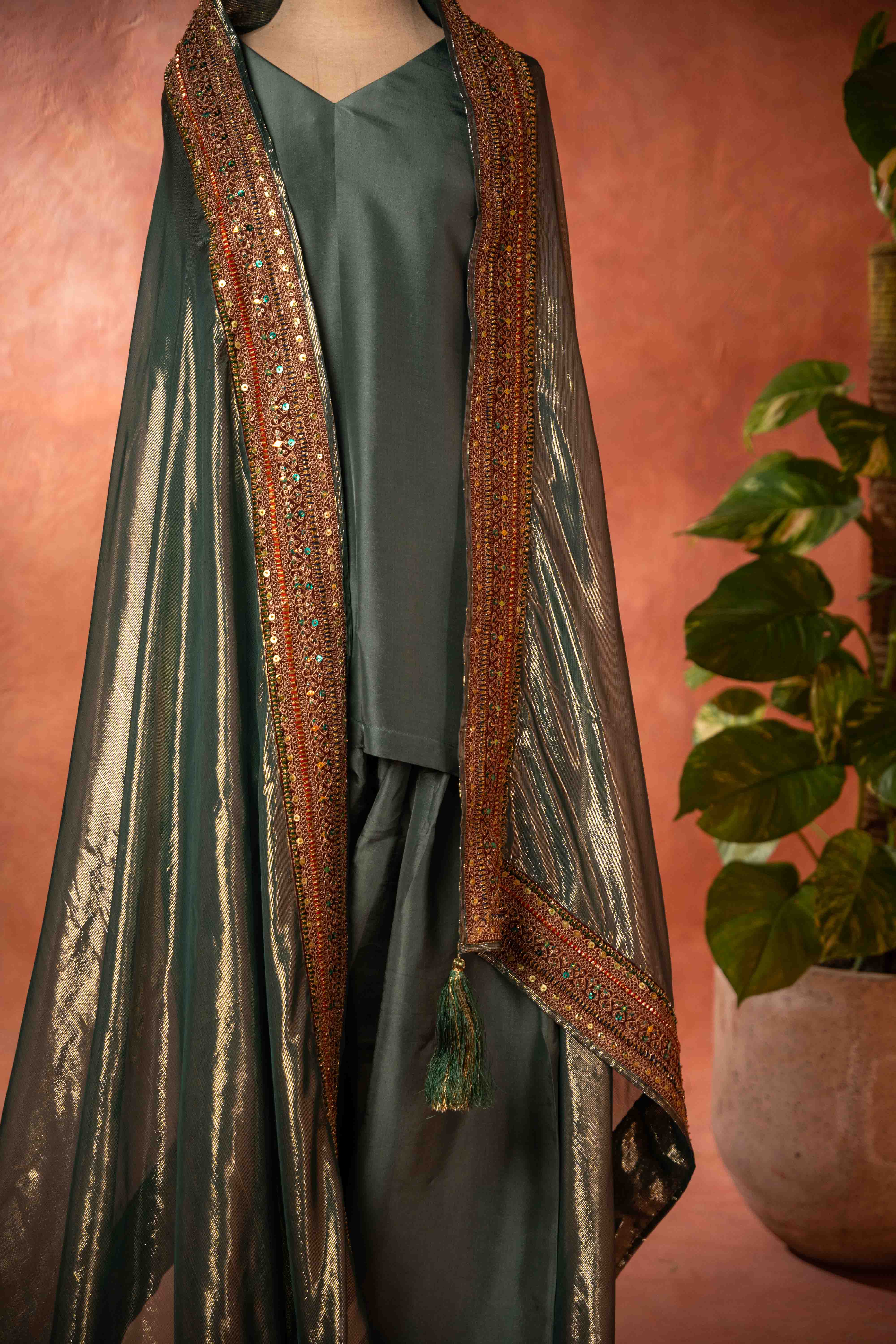 Gul Bano Shawl (Green)
