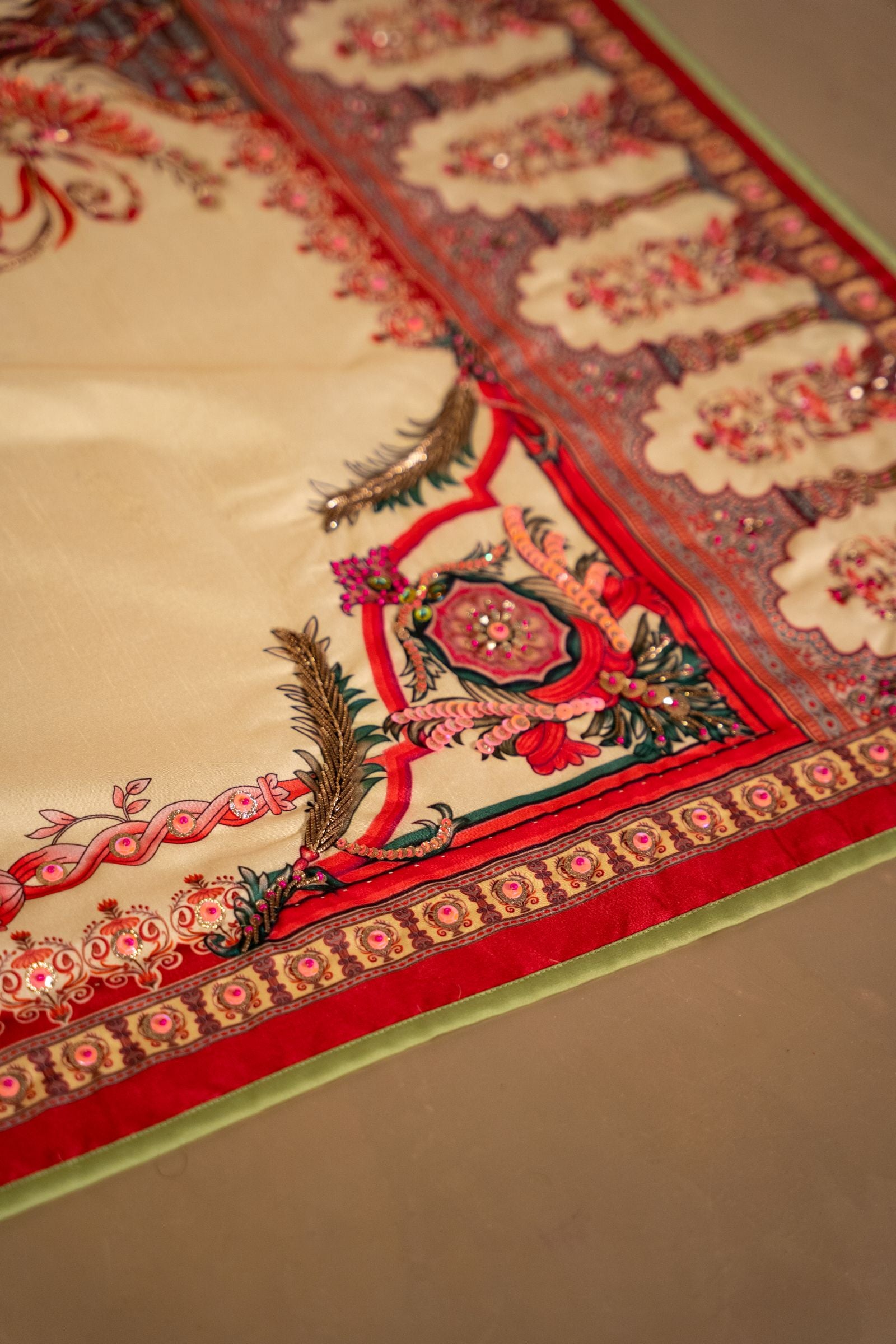 Qurbat-Shawl