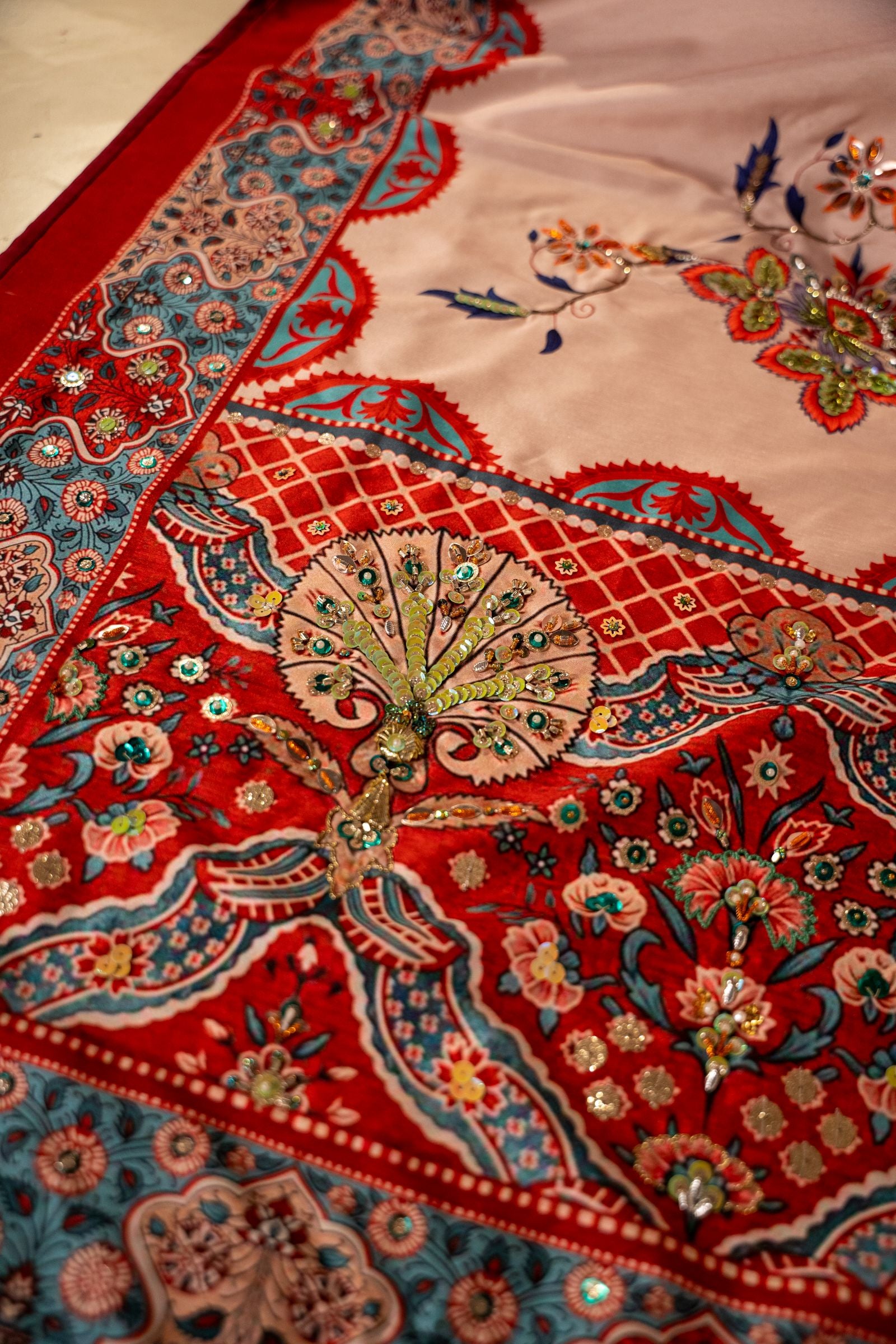 Zauq Shawl