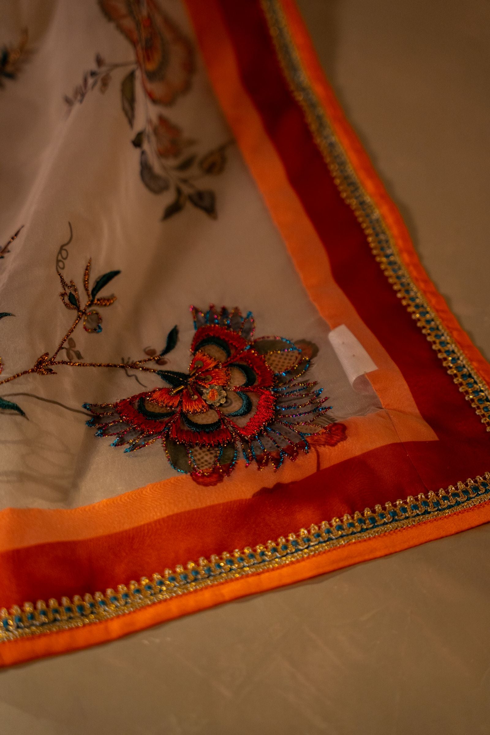 Mahgul - Shawl