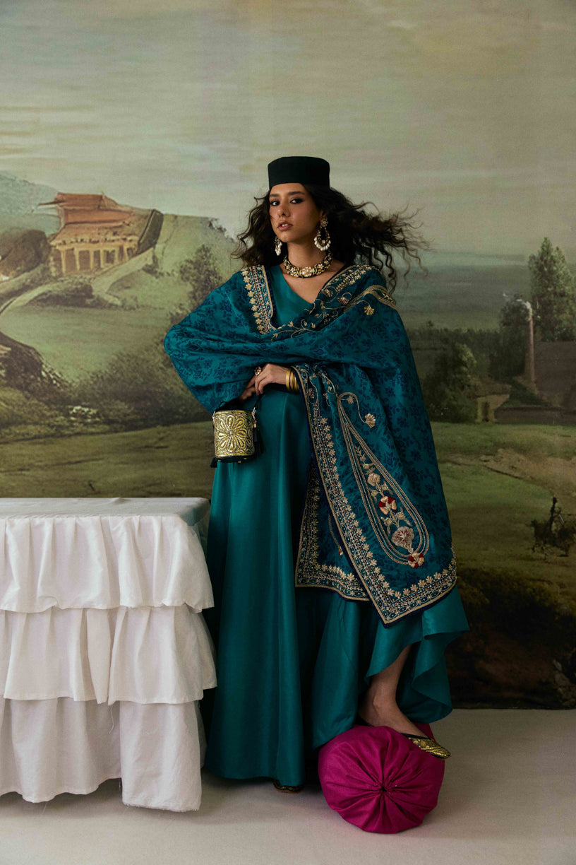 Neela Sabz- Shawl