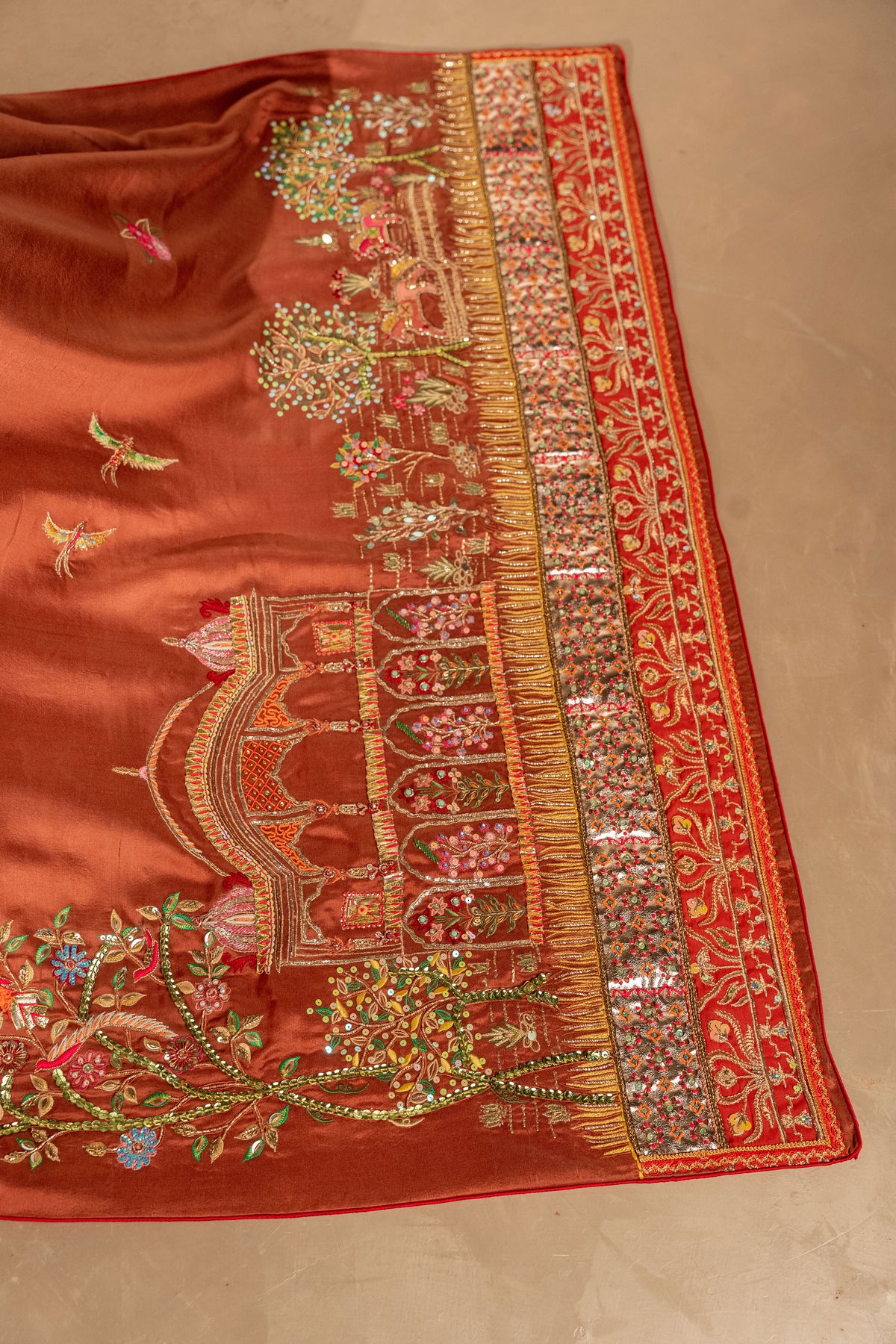 Brown Taj Mahal - Shawl