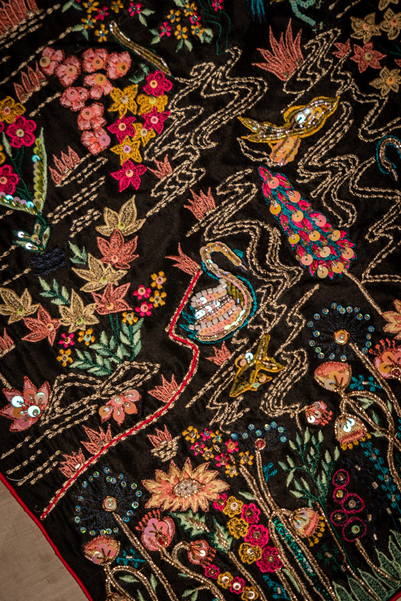 Secret Garden (Black) - Shawl