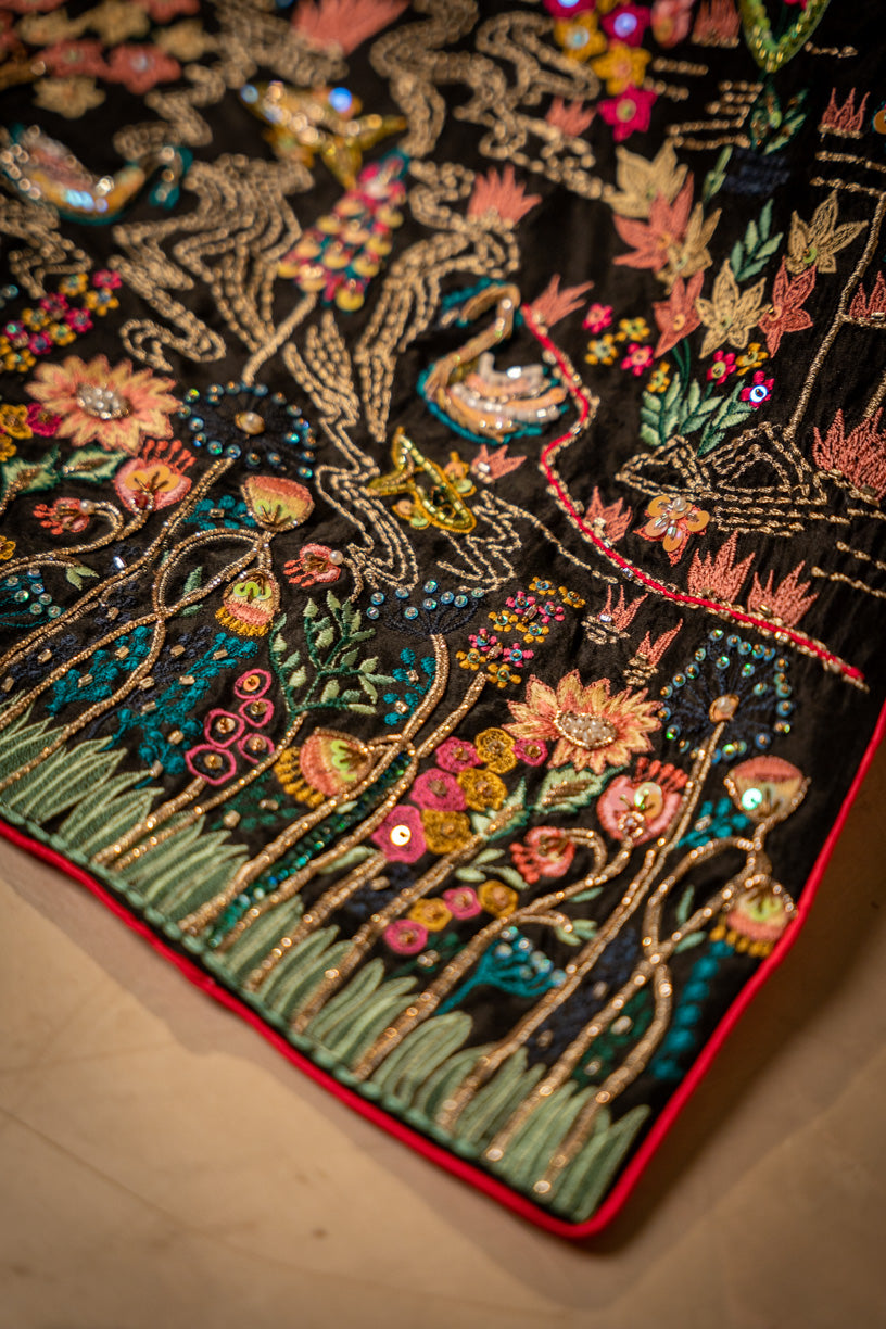 Secret Garden (Black) - Shawl