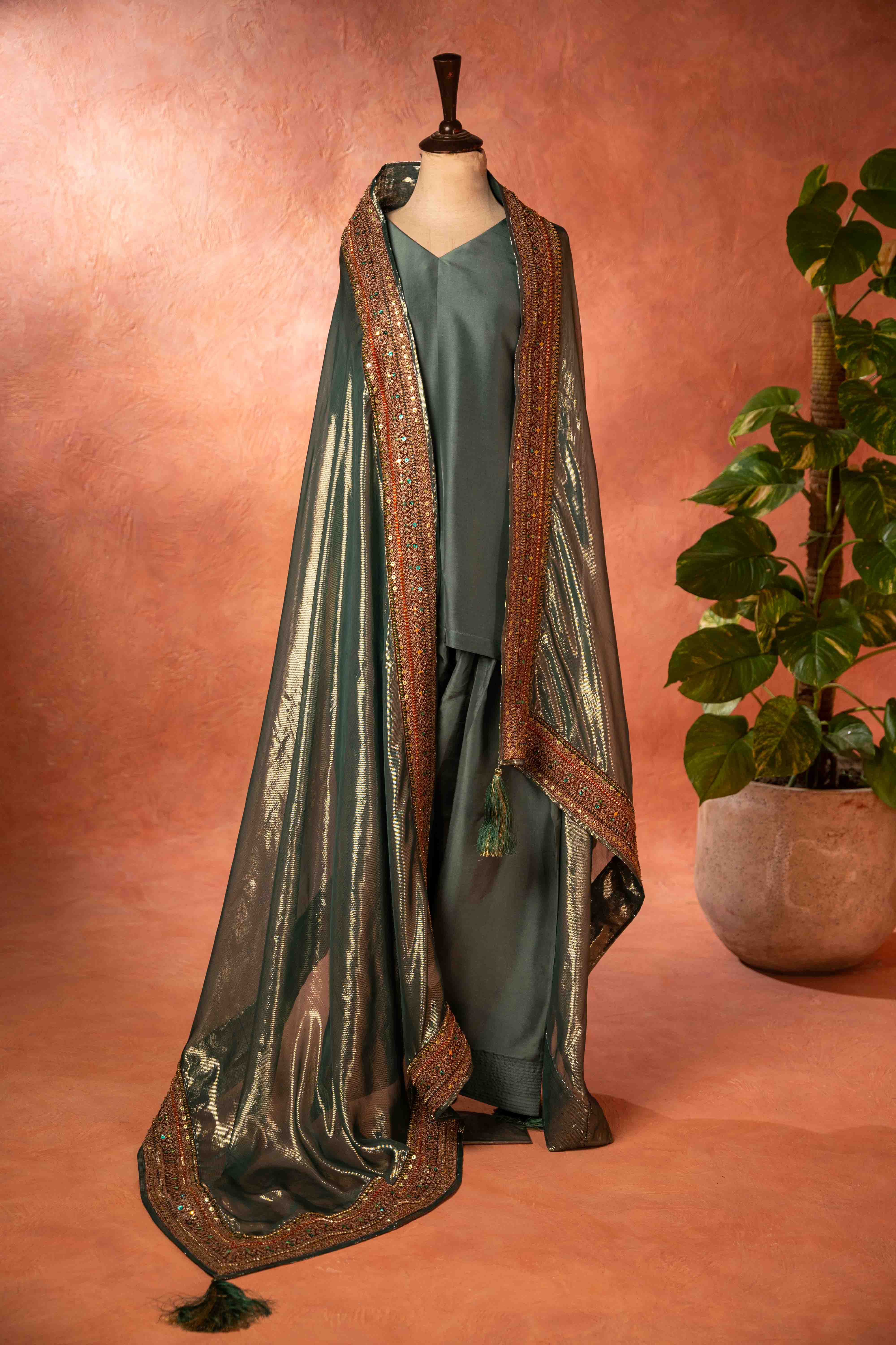 Gul Bano Shawl (Green)