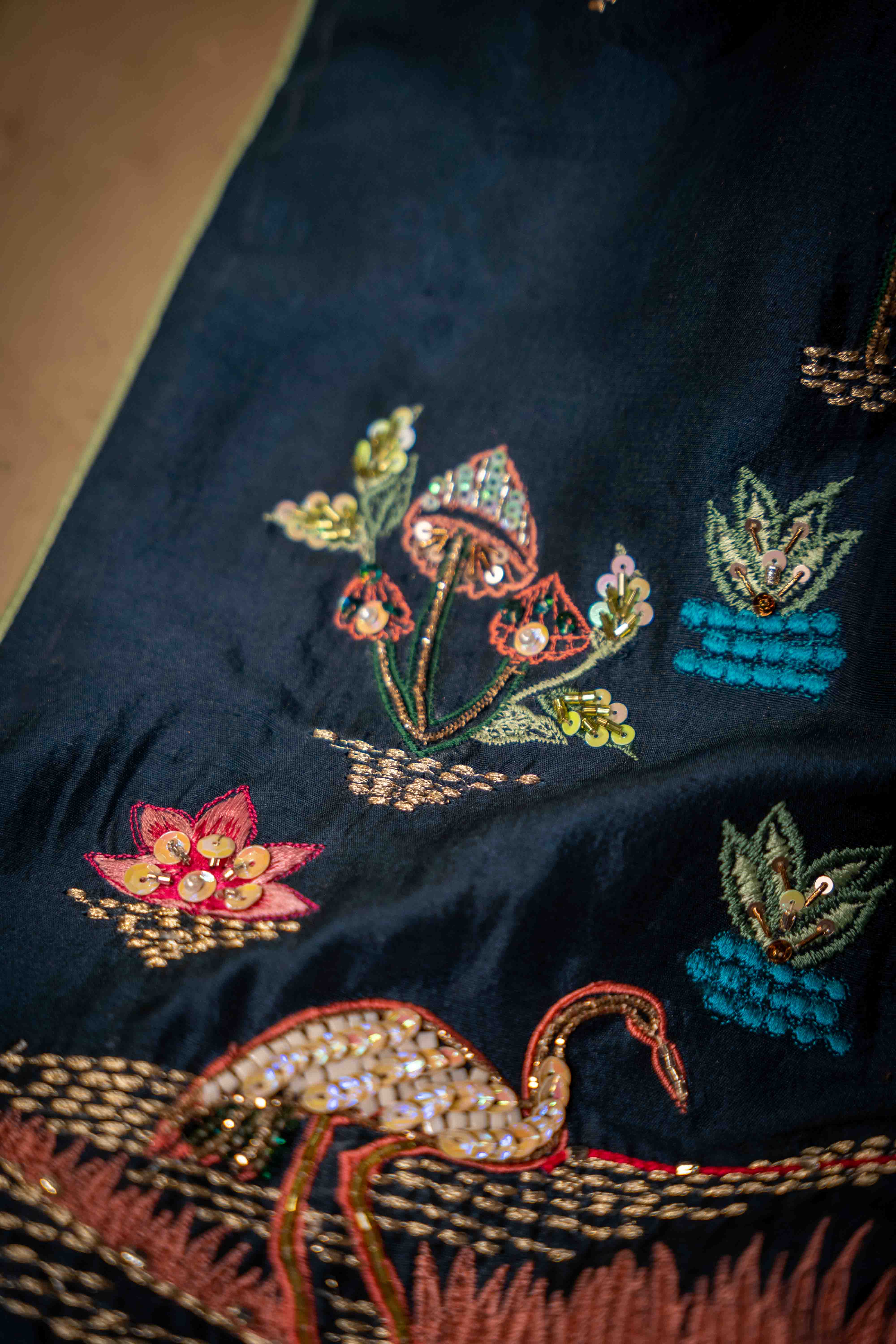 Secret Garden (Blue) - Shawl