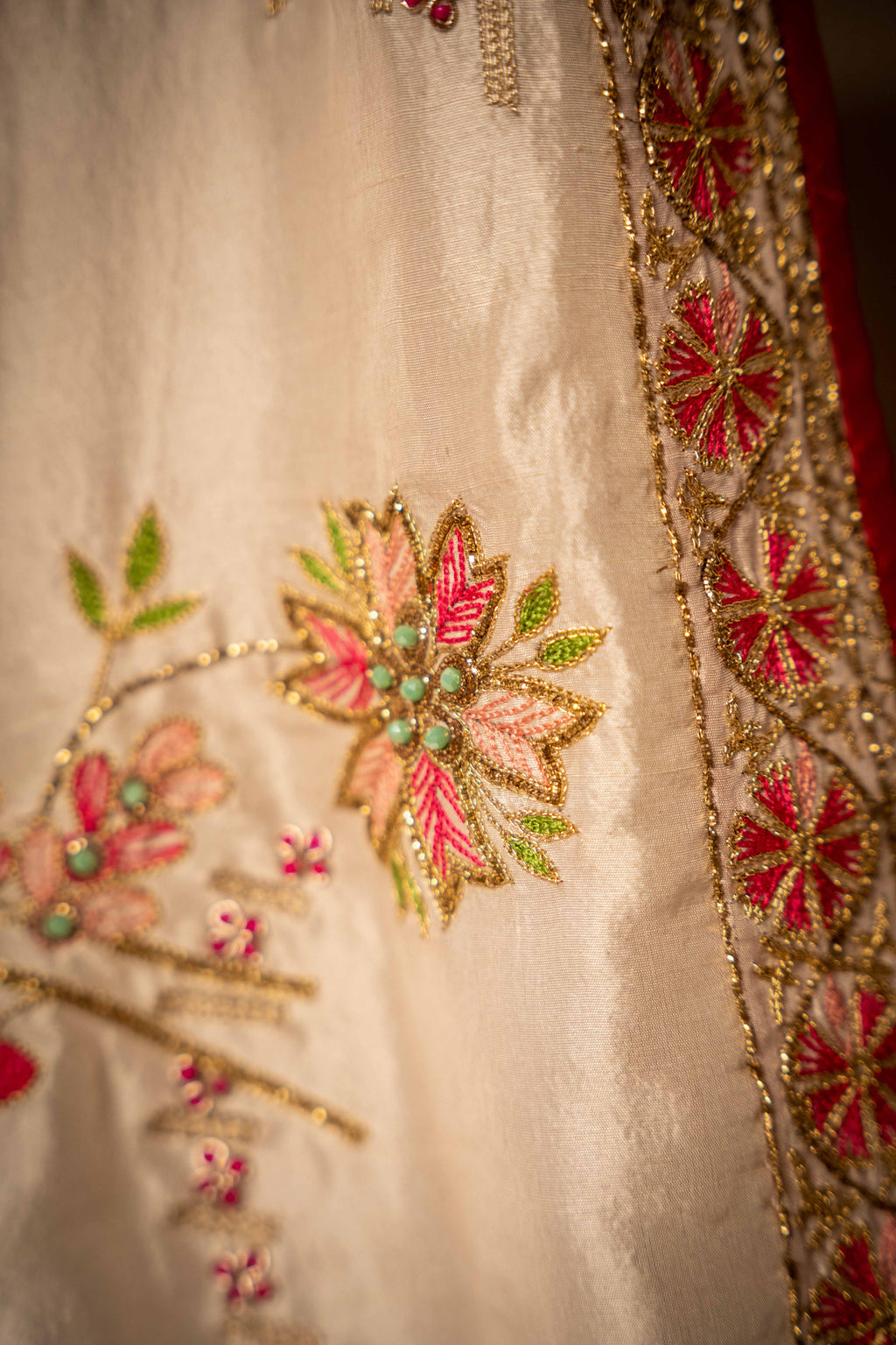 Chintz White