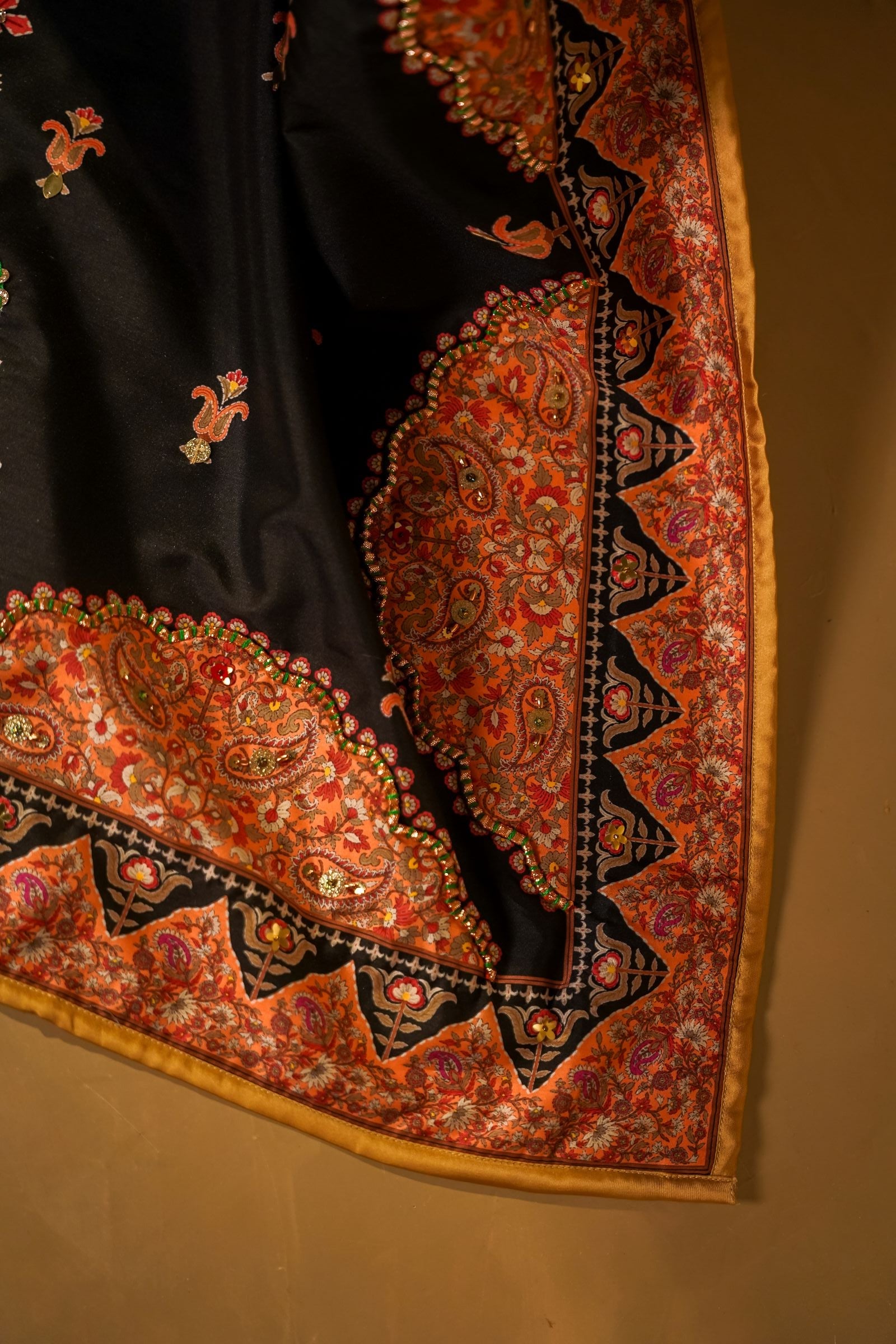 Sheesh Shawl
