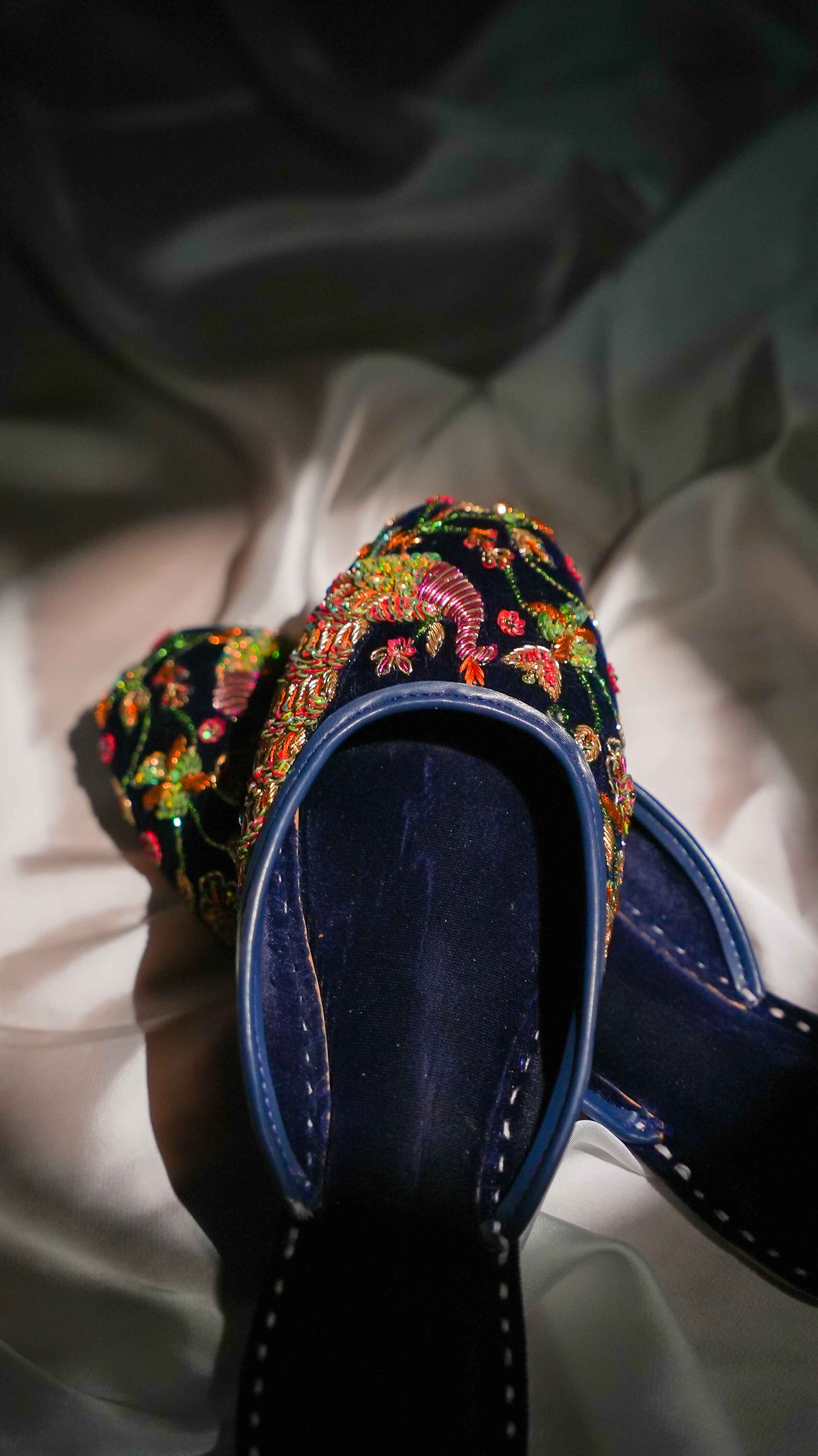 Peacock Garden (Navy)