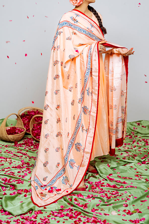 Good Earth dupatta